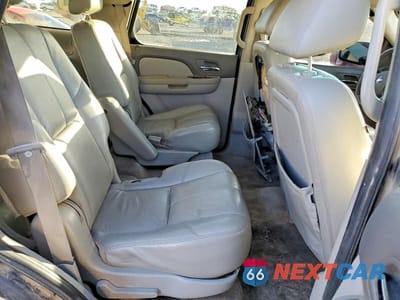 Zdjęcie 11 z 12 samochodu: 2010 CHEVROLET TAHOE K1500 LT VIN:1GNUKBE05AR218312 - miniatura