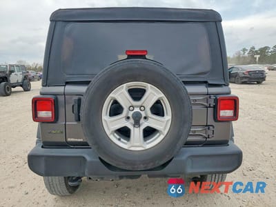 Zdjęcie 6 z 12 samochodu: 2022 JEEP WRANGLER UNLIMITED SPORT VIN:1C4HJXDM2NW225644 - miniatura