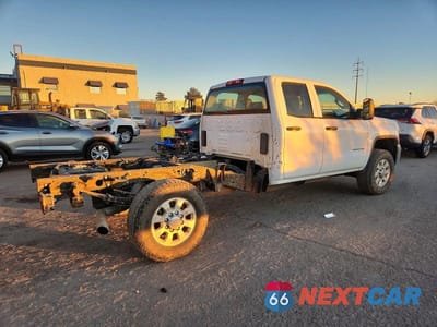 Trzecie zdjęcie samochodu z tyłu: 2016 GMC SIERRA K3500 VIN:1GD22VEG6GZ346903 - miniatura