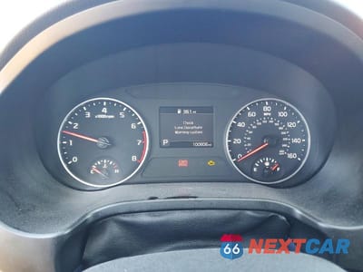 Zdjęcie 9 z 13 samochodu: 2021 KIA SELTOS S VIN:KNDEU2AA7M7108660 - miniatura