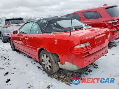 Drugie zdjęcie samochodu z przodu: 2000 MERCEDES-BENZ CLK 320 VIN:WDBLK65G2YT034501 - miniatura