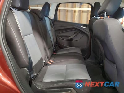 Zdjęcie 10 z 11 samochodu: 2018 FORD ESCAPE SE VIN:1FMCU9GD4JUC77531 - miniatura