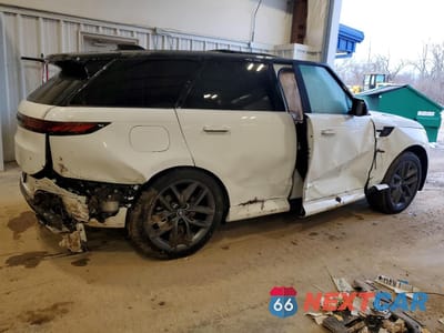 Trzecie zdjęcie samochodu z tyłu: 2025 LAND ROVER RANGE ROVER SPORT DYNAMIC SE VIN:SAL1L9E41SA452038 - miniatura
