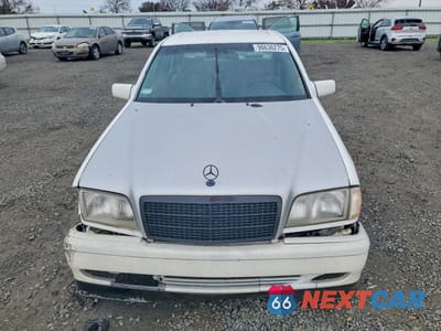 Piąte zdjęcie samochodu w środku: 1995 MERCEDES-BENZ C 280 VIN:WDBHA28E1SF193026 - miniatura