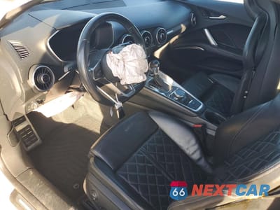 Zdjęcie 8 z 13 samochodu: 2016 AUDI TT VIN:TRUC5AFV1G1028083 - miniatura