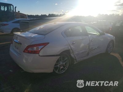 Trzecie zdjęcie samochodu z tyłu: 2010 NISSAN MAXIMA S VIN:1N4AA5AP8AC818043 - miniatura