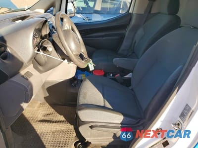 Zdjęcie 7 z 13 samochodu: 2015 NISSAN NV200 VIN:3N6CM0KN8FK731705 - miniatura