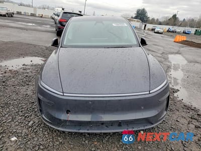 Piąte zdjęcie samochodu w środku: 2026 TESLA MODEL Y VIN:7SAYGDEE2TF408163 - miniatura