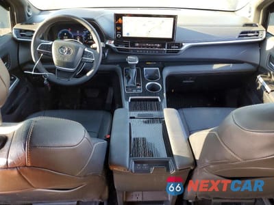 Zdjęcie 8 z 12 samochodu: 2025 TOYOTA SIENNA WOODLAND EDITION VIN:5TDCSKFC7SS200135 - miniatura