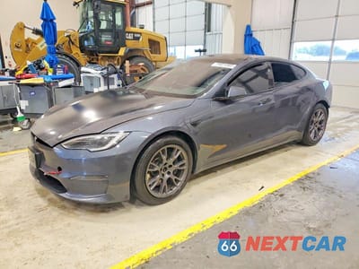 2023 TESLA MODEL S 5YJSA1E52PF523158 - główne zdjęcie licytacji z USA - miniatura