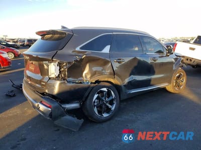 Trzecie zdjęcie samochodu z tyłu: 2025 KIA SORENTO EX VIN:KNDRH4JG3S5372991 - miniatura