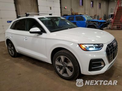 Czwarte zdjęcie samochodu z boku: 2023 AUDI Q5 PREMIUM 40 VIN:WA1ABAFY9P2013842 - miniatura