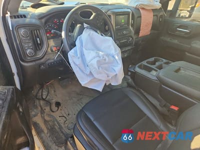 Zdjęcie 8 z 12 samochodu: 2024 CHEVROLET SILVERADO HD UTILITY / SERVICE TRUCK VIN:1GB3YSE77RF313813 - miniatura