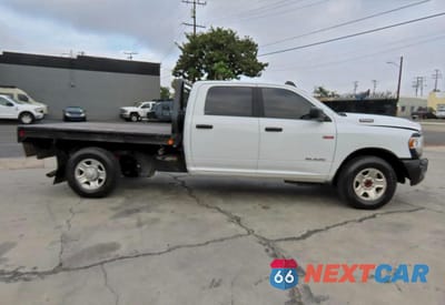 Trzecie zdjęcie samochodu z tyłu: 2020 RAM 2500 TRADESMAN VIN:3C7WR4HJ3LG201933 - miniatura