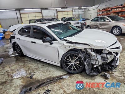 Czwarte zdjęcie samochodu z boku: 2023 TOYOTA CAMRY SE VIN:4T1S11BK6PU080543 - miniatura
