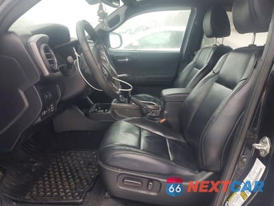 Zdjęcie 7 z 11 samochodu: 2020 TOYOTA TACOMA DOUBLE CAB VIN:5TFCZ5AN1LX244214 - miniatura