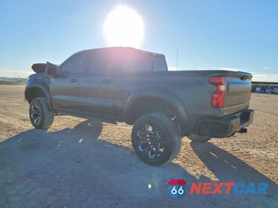 Drugie zdjęcie samochodu z przodu: 2024 CHEVROLET SILVERADO K1500 RST VIN:1GCUDEEL6RZ163136 - miniatura