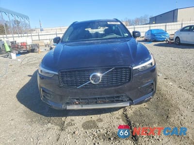 Piąte zdjęcie samochodu w środku: 2021 VOLVO XC60 T5 R-DESIGN VIN:YV4102DM1M1846647 - miniatura