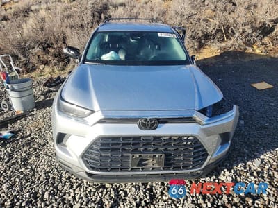 Piąte zdjęcie samochodu w środku: 2024 TOYOTA GRAND HIGHLANDER XLE VIN:5TDAAAB52RS020728 - miniatura