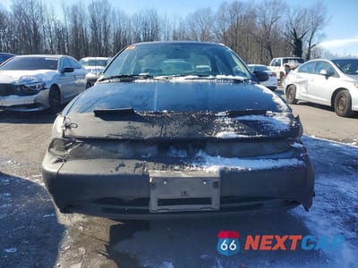 Piąte zdjęcie samochodu w środku: 1999 SATURN SL2 VIN:1G8ZK5270XZ107137 - miniatura