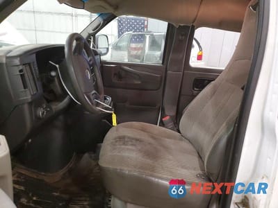 Zdjęcie 7 z 13 samochodu: 2013 CHEVROLET EXPRESS G3500 LS VIN:1GNZGZBG5D1124659 - miniatura