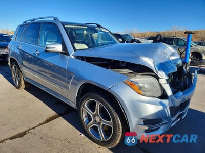 Czwarte zdjęcie samochodu z boku: 2015 MERCEDES-BENZ GLK 250 BLUETEC VIN:WDCGG0EB4FG342176 - miniatura