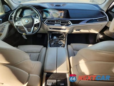 Zdjęcie 8 z 13 samochodu: 2019 BMW X7 XDRIVE50I VIN:5UXCX4C51KLS35692 - miniatura