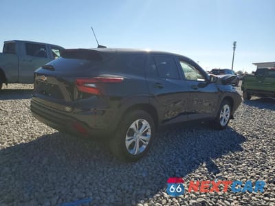 Trzecie zdjęcie samochodu z tyłu: 2025 CHEVROLET TRAX LS VIN:KL77LFEP3SC332995 - miniatura