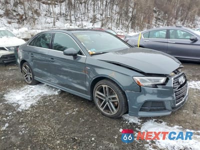 Czwarte zdjęcie samochodu z boku: 2017 AUDI A3 PREMIUM PLUS VIN:WAUJ8GFF8H1062721 - miniatura