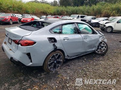 Trzecie zdjęcie samochodu z tyłu: 2025 BMW 228XI VIN:WBA23GG01S7T71870 - miniatura