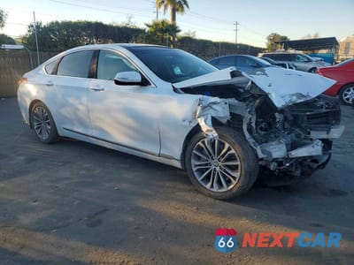 Czwarte zdjęcie samochodu z boku: 2015 HYUNDAI GENESIS 3.8L VIN:KMHGN4JE0FU084447 - miniatura