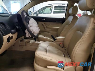 Zdjęcie 7 z 13 samochodu: 2005 VOLKSWAGEN NEW BEETLE GLS VIN:3VWCK31CX5M415779 - miniatura