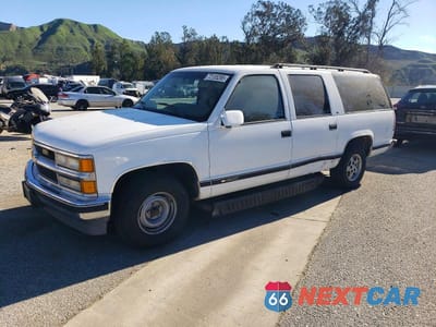1995 CHEVROLET SUBURBAN 1 3GNEC16K4SG104525 - główne zdjęcie licytacji z USA - miniatura