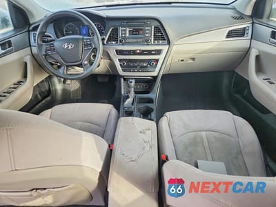 Zdjęcie 8 z 12 samochodu: 2016 HYUNDAI SONATA SE VIN:5NPE24AF8GH397948 - miniatura