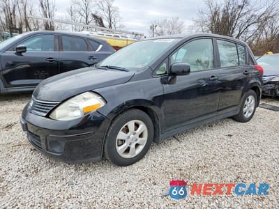 2006 NISSAN VERSA 3N1BC13E18L354611 - główne zdjęcie licytacji z USA - miniatura