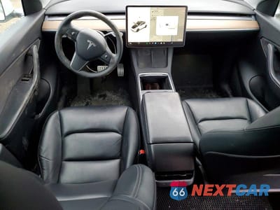 Zdjęcie 8 z 12 samochodu: 2021 TESLA MODEL Y VIN:5YJYGDEF6MF251776 - miniatura
