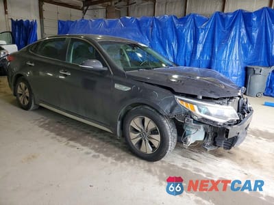 Czwarte zdjęcie samochodu z boku: 2017 KIA OPTIMA HYBRID VIN:KNAGT4LE0H5018997 - miniatura