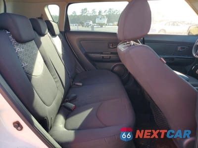 Zdjęcie 11 z 12 samochodu: 2010 KIA SOUL + VIN:KNDJT2A27A7162577 - miniatura