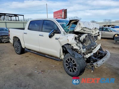 Czwarte zdjęcie samochodu z boku: 2014 TOYOTA TUNDRA CREWMAX PLATINUM VIN:5TFAW5F13EX409477 - miniatura