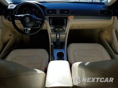 Zdjęcie 8 z 11 samochodu: 2014 VOLKSWAGEN PASSAT SE VIN:1VWBS7A38EC060292 - miniatura