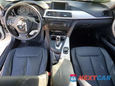 Zdjęcie 8 z 11 samochodu: 2014 BMW 320 I VIN:WBA3B1G56ENT01099 - miniatura