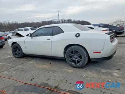 Drugie zdjęcie samochodu z przodu: 2017 DODGE CHALLENGER SXT VIN:2C3CDZAG3HH519184 - miniatura
