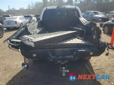 Zdjęcie 6 z 11 samochodu: 2016 TOYOTA TACOMA TRD OFF-ROAD VIN:5TFCZ5AN8GX044372 - miniatura