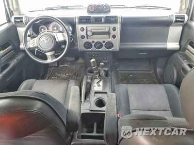 Zdjęcie 8 z 12 samochodu: 2007 TOYOTA FJ CRUISER VIN:JTEBU11F170043922 - miniatura