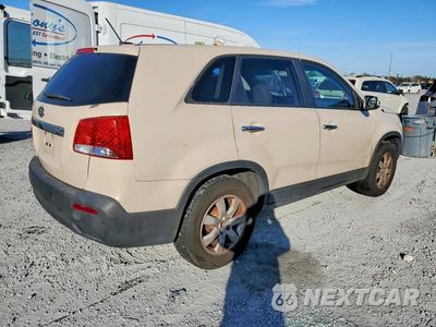 Trzecie zdjęcie samochodu z tyłu: 2011 KIA SORENTO BASE VIN:5XYKT3A14BG134936 - miniatura