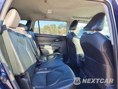 Zdjęcie 11 z 12 samochodu: 2021 TOYOTA HIGHLANDER XLE VIN:5TDGZRBHXMS090109 - miniatura