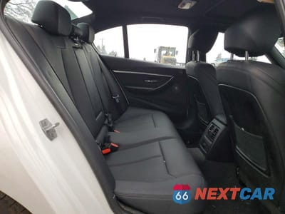 Zdjęcie 10 z 11 samochodu: 2018 BMW 340 XI VIN:WBA8B7G58JNV10931 - miniatura