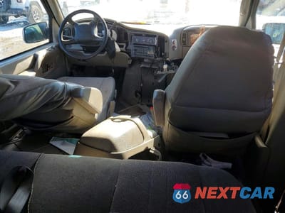 Zdjęcie 8 z 12 samochodu: 2005 CHEVROLET ASTRO VIN:1GNDM19X55B132802 - miniatura
