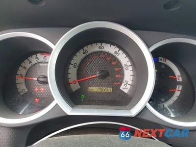 Zdjęcie 9 z 13 samochodu: 2014 TOYOTA TACOMA V6 VIN:5TFLU4EN7EX085270 - miniatura