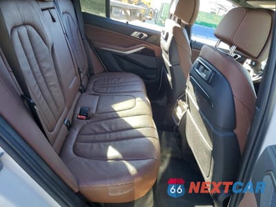 Zdjęcie 11 z 13 samochodu: 2019 BMW X5 XDRIVE50I VIN:5UXJU2C51KLN67071 - miniatura